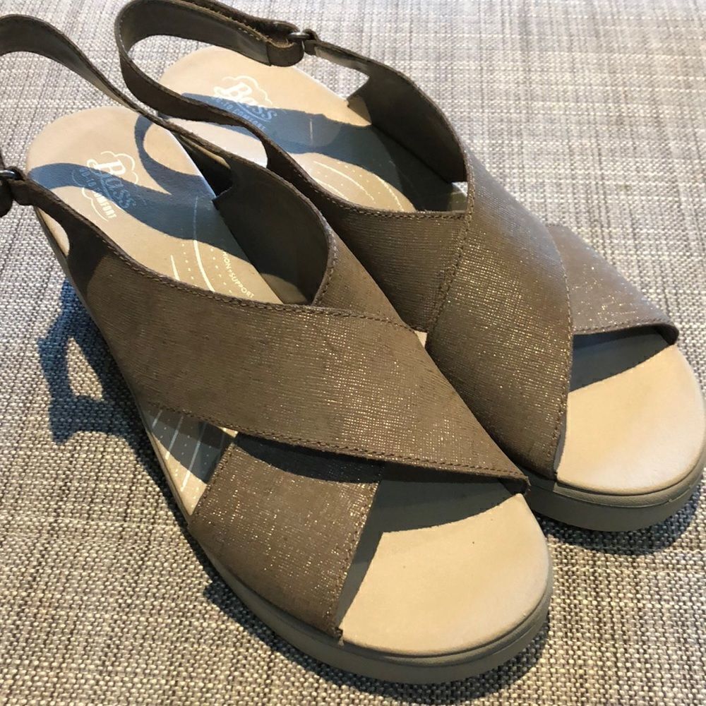 New Bass lite Makayla 9.5 Sandal Strap